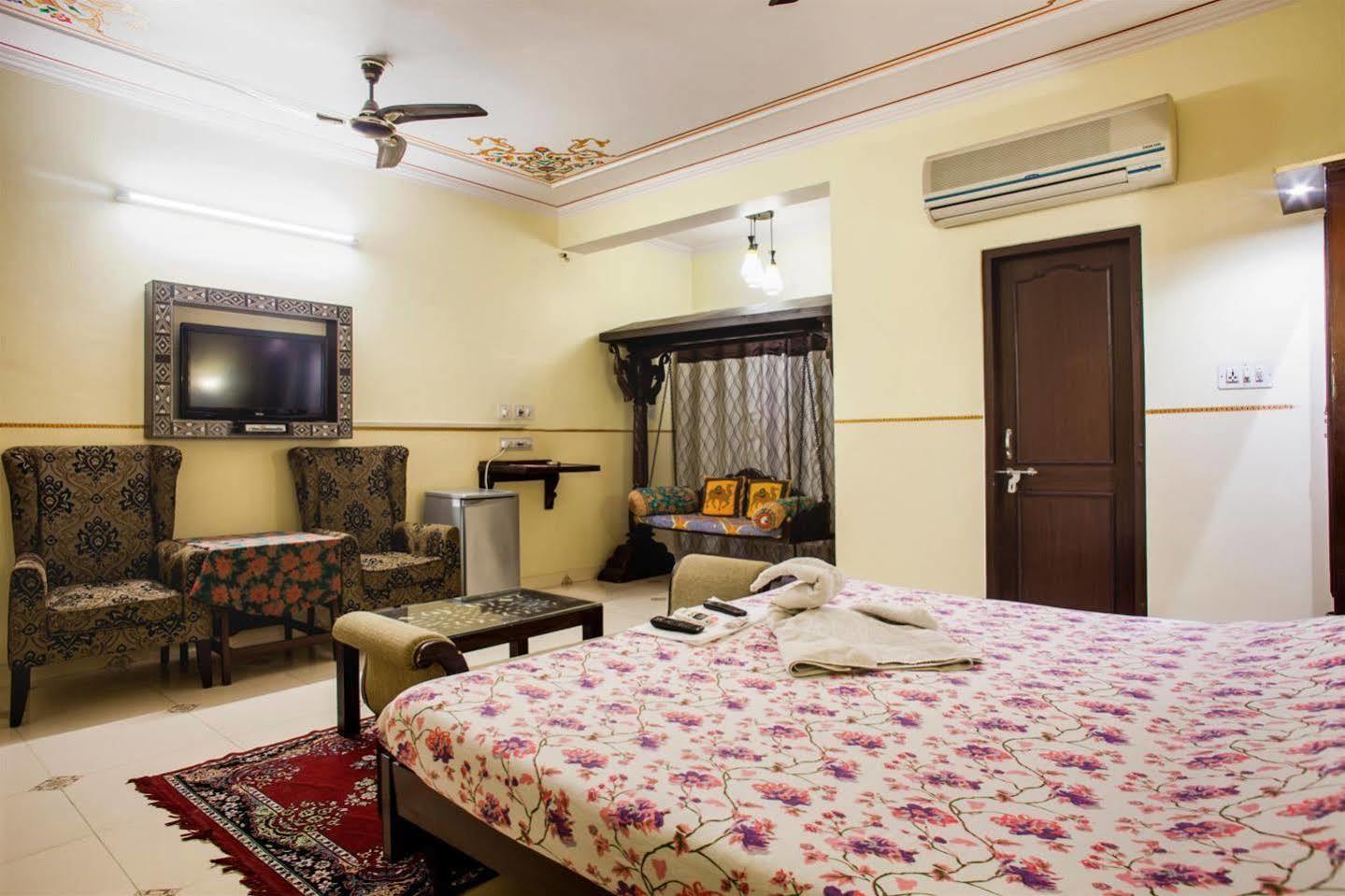 Hotel Sunder Palace-A Heritage Styled Boutique Hotel Jaipur Exterior photo